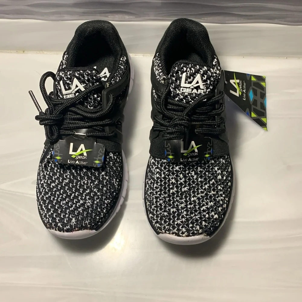 LA Gear Live active Brody Tennis Shoes NEW Size Child’s 1 Black/White VERY RARE